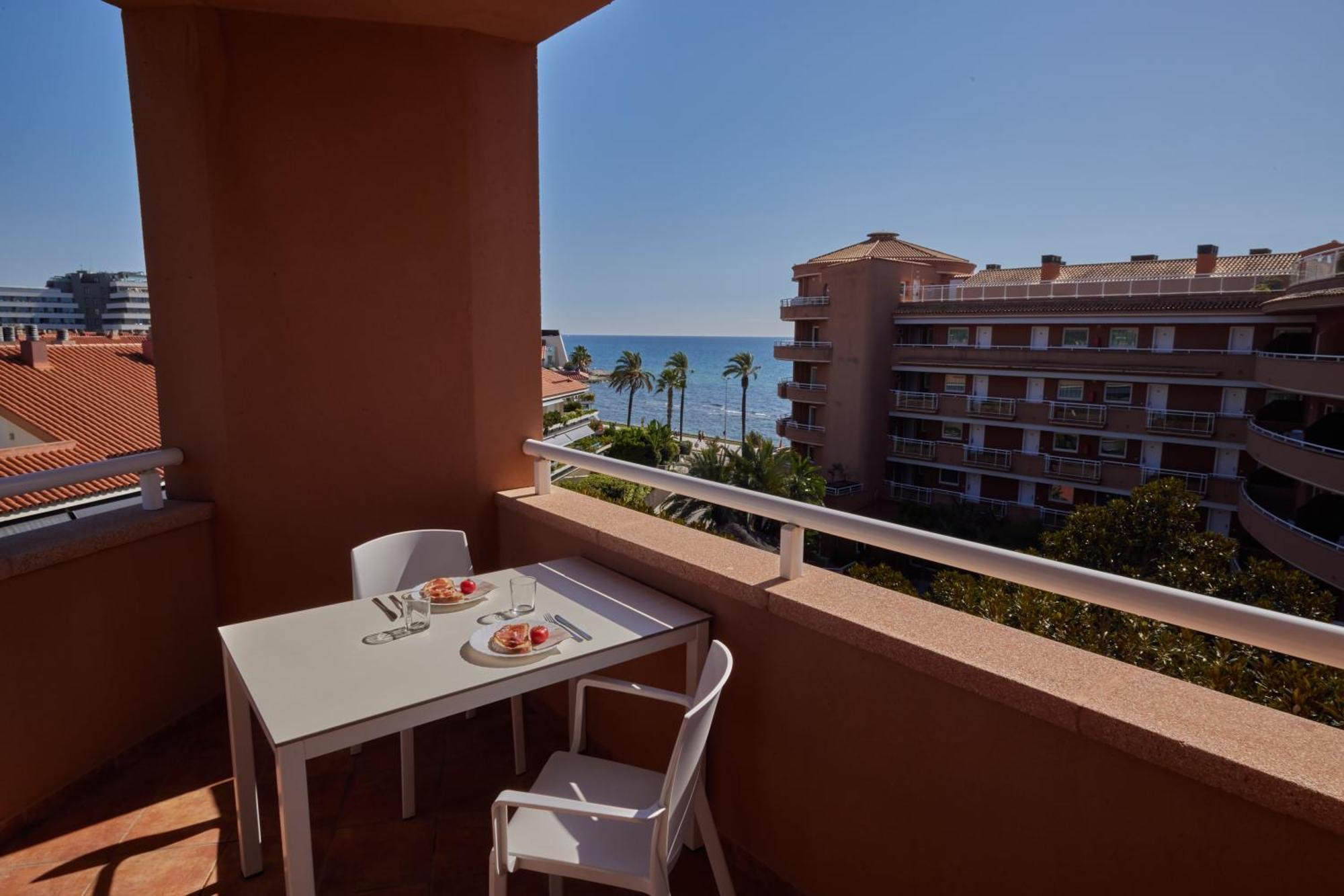 Studio - Vue sur Piscine (2 Adultes)